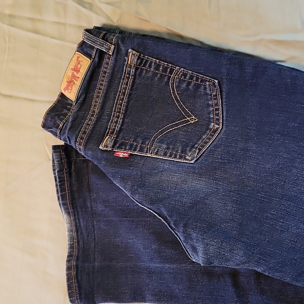 EUC Levi's 529 jeans low waist boot cut ~28" waist ~32.5" length